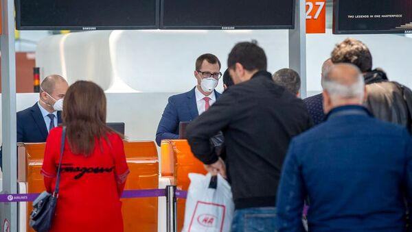 Специальным рейсом из Еревана в Россию вернулись 123 российских гражданина (27 апреля 2020). Еревaн - Sputnik Армения