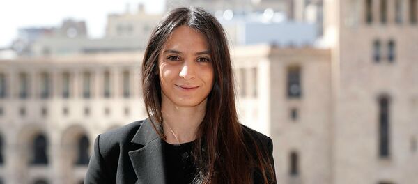 Пресс-секретарь премьер-министра Армении Мане Геворгян - Sputnik Արմենիա