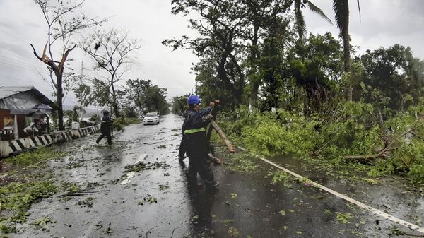 Последствия тайфуна Вонгфонг, обрушившегося на центральную часть Филиппин - Sputnik Армения