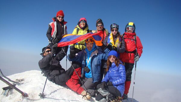 Армянские альпинисты на горе Арарат - Sputnik Արմենիա
