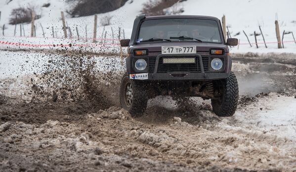 4x4 մրցարշավ Ծաղկաձորում 4x4 մրցարշավ Ծաղկաձորում - Sputnik Արմենիա