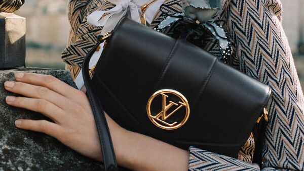 Louis Vuitton: must-have армянских стиляг - Sputnik Армения