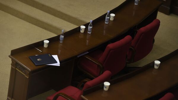 Зал Парламента во время перерыва (16 июня 2020). Еревaн - Sputnik Արմենիա