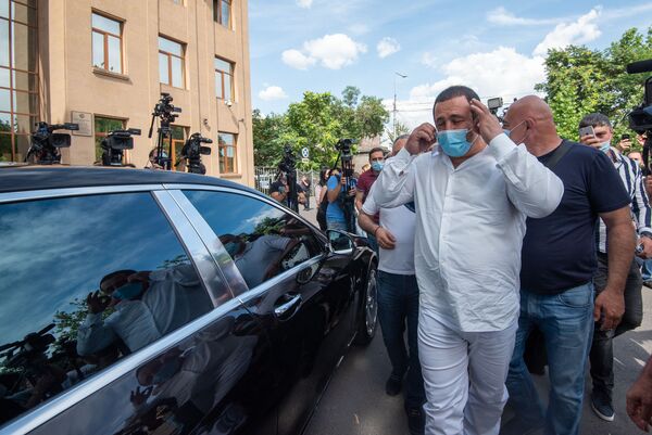 Суд в Ереване отказался арестовывать Гагика Царукяна Суд в Ереване отказался арестовывать Гагика Царукяна - Sputnik Армения