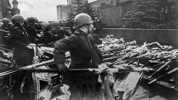 Парад Победы на Красной площади в Москве 24 июня 1945 года в ознаменование разгрома фашистской Германии во Второй мировой войне - Sputnik Արմենիա
