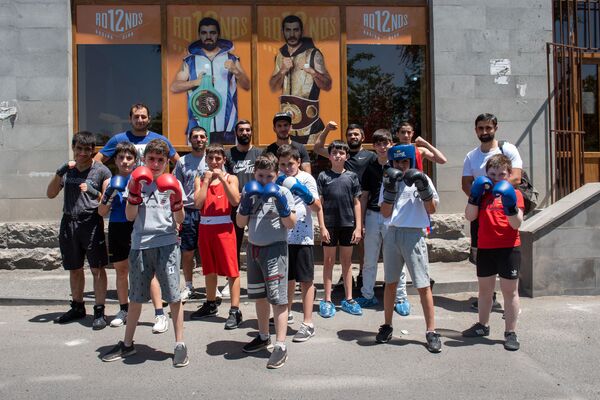 Կորոնավիրուսի «խառնած» ծրագրերը, կամ ինչու երիտասարդ հայ բռնցքամարտիկները դարձան մարզիչներ Կորոնավիրուսի «խառնած» ծրագրերը, կամ ինչու երիտասարդ հայ բռնցքամարտիկները դարձան մարզիչներ - Sputnik Արմենիա