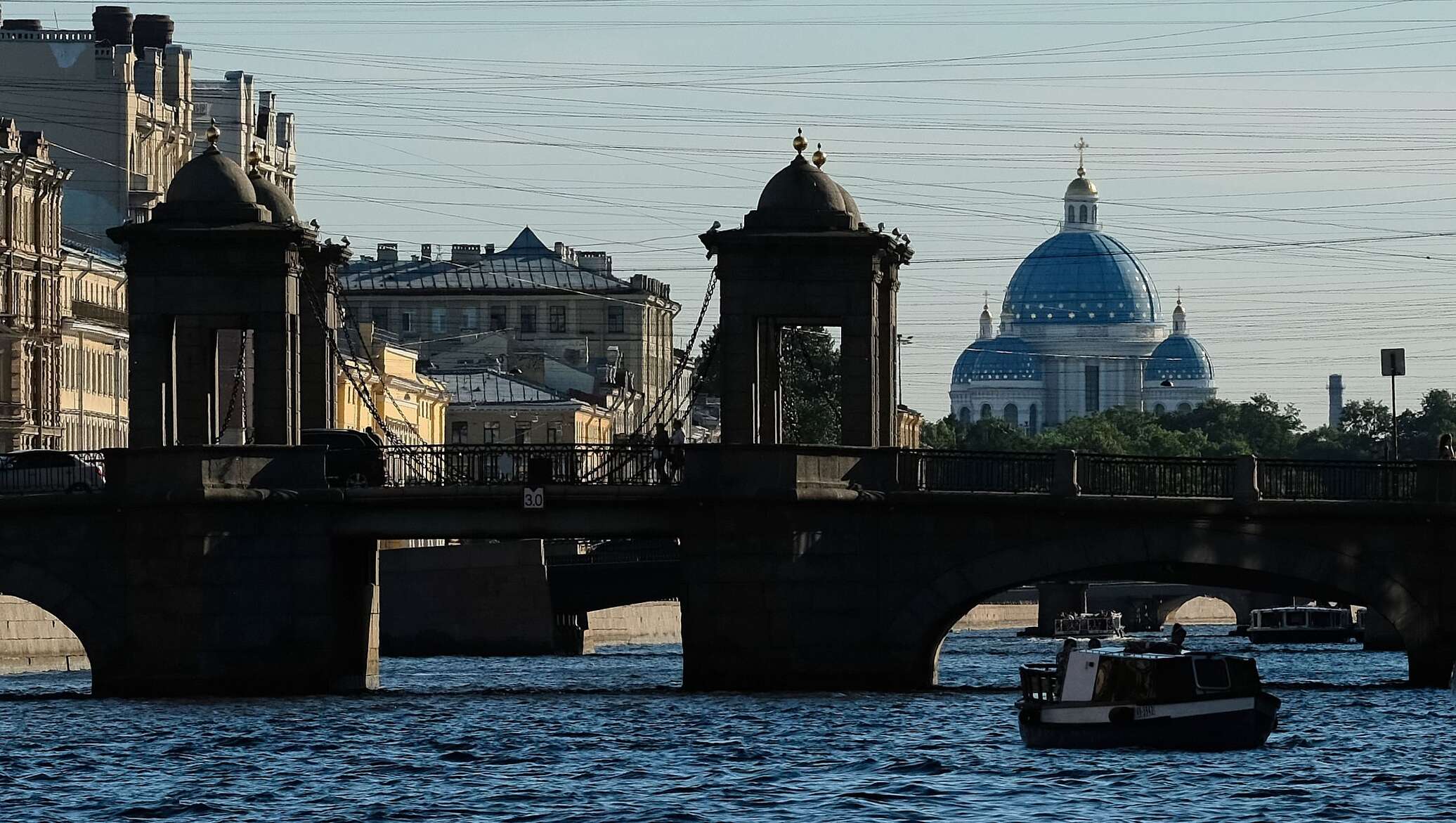 Как в питере называют гостиную