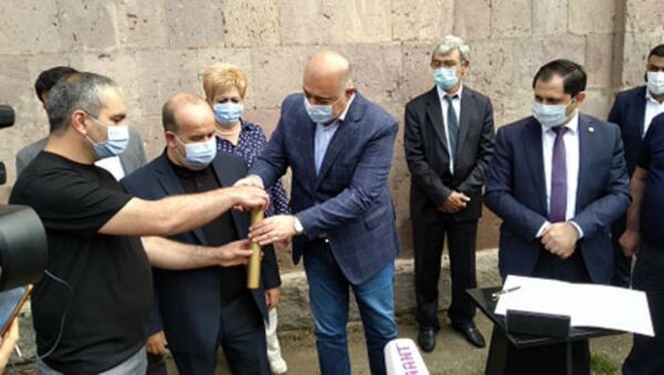 Գյումրիում մեկնարկում են 15 փողոցի հիմնանորոգման աշխատանքները Գյումրիում մեկնարկում են 15 փողոցի հիմնանորոգման աշխատանքները - Sputnik Արմենիա