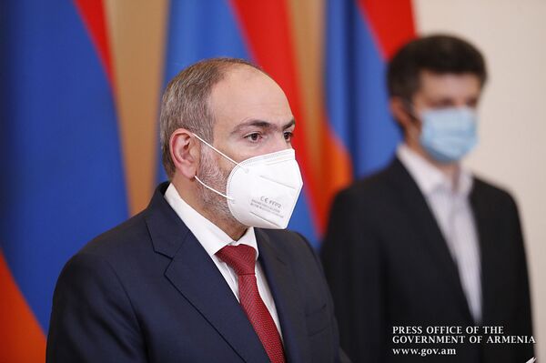 Джонсон пропагандирует ЗОЖ, а Пашинян - маски: как COVID-19 поменял мировых политиков Джонсон пропагандирует ЗОЖ, а Пашинян - маски: как COVID-19 поменял мировых политиков - Sputnik Армения