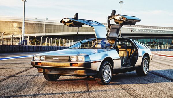 Автомобиль DeLorean DMC-12 из культового фильма Назад в будущее - Sputnik Արմենիա