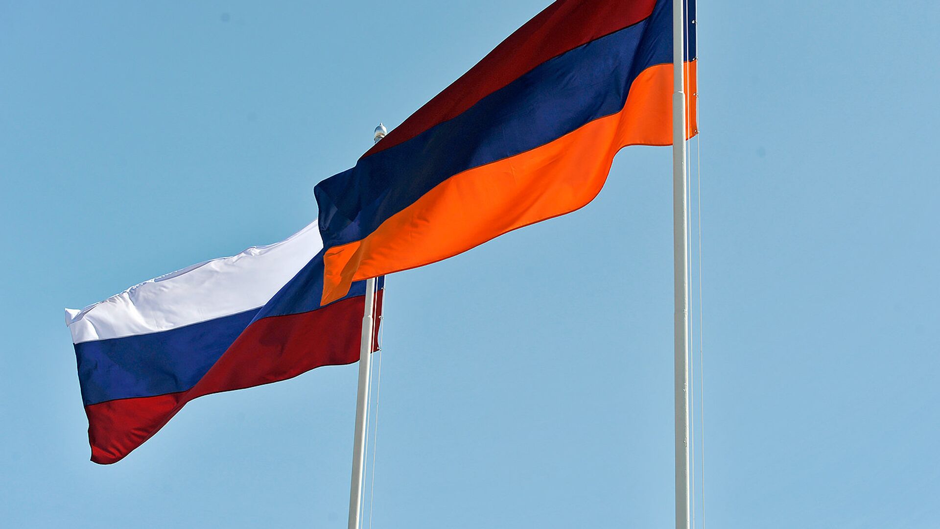 Флаги Армении и России - Sputnik Армения, 1920, 25.12.2022