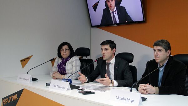 Лена Галаджян, Левон Антонян и Нерсес Киво - Sputnik Армения