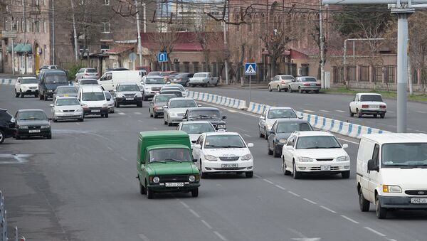 Машины на дороге - Sputnik Армения