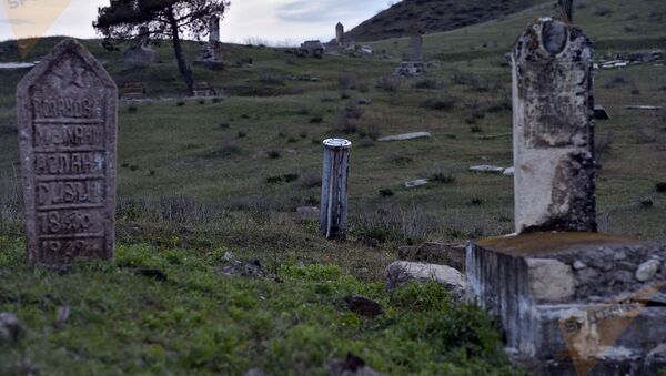 Азербайджанское кладбище в Гадруте. - Sputnik Армения