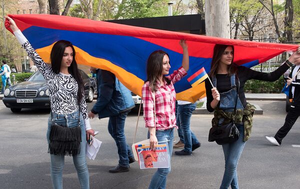 Акция протеста армянской молодежи против пассивной деятельности МГ ОБСЕ Акция протеста армянской молодежи против пассивной деятельности МГ ОБСЕ - Sputnik Армения
