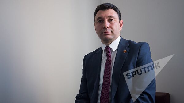 Эдуард Шармазанов - Sputnik Արմենիա