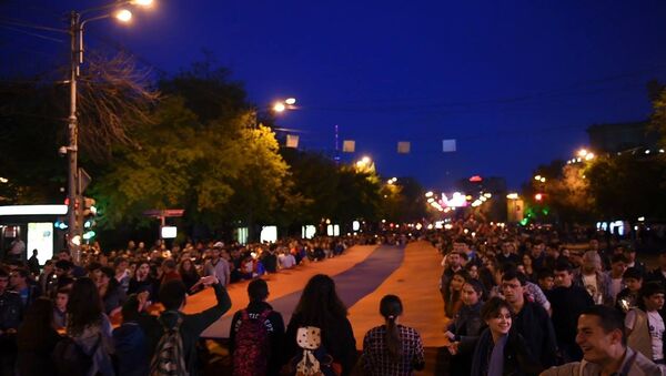 Факельное шествие прошло в Ереване - Sputnik Армения