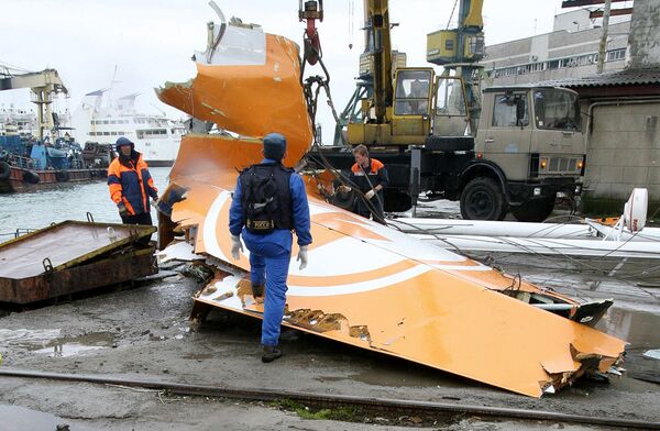 Крушение самолета А-320 компании Армавиа на побережье Сочи, Адлер Крушение самолета А-320 компании Армавиа на побережье Сочи, Адлер - Sputnik Армения