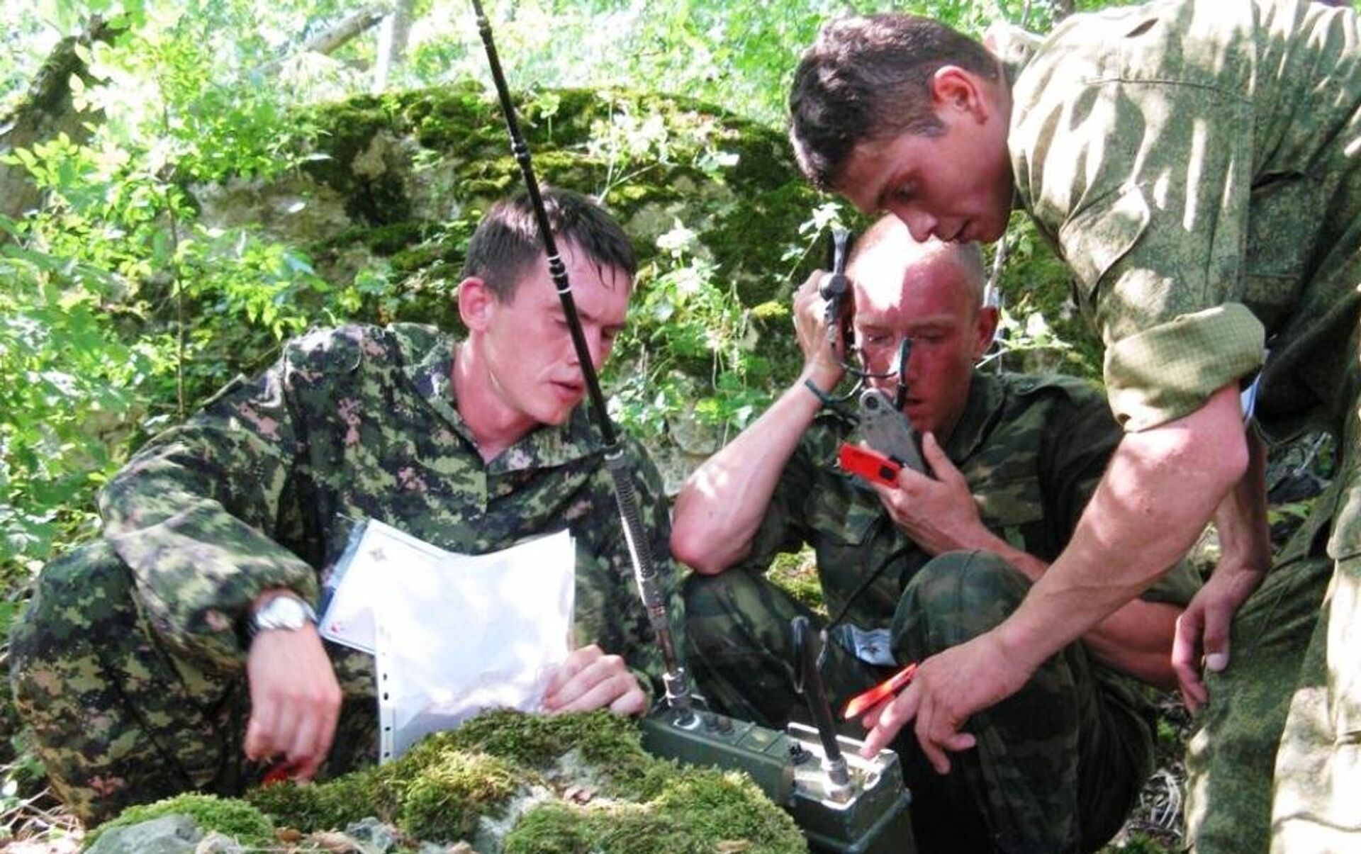 Командир разведывательной. Военно спортивное ориентирование. Разведка местности. Военное ориентирование на местности. Армейское ориентирование на местности.