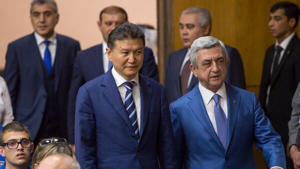 Президент Армении Серж Саргсян и глава FIDE Кирсан Илюмжинов - Sputnik Армения