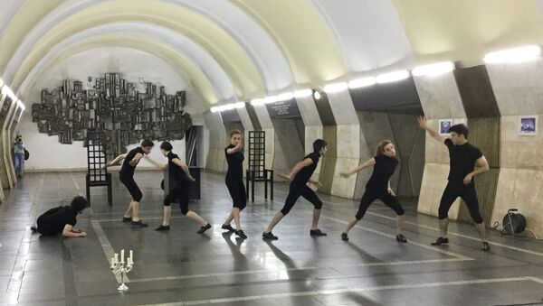 Выступление смарт-театра в ереванском метро - Sputnik Արմենիա