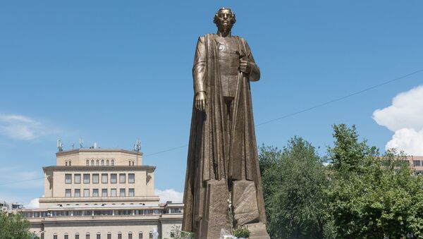 Памятник Гарегину Нжде - Sputnik Արմենիա