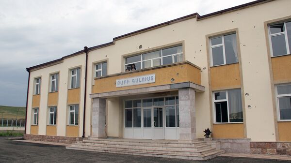 Школа в Нагорном Карабахе  - Sputnik Армения