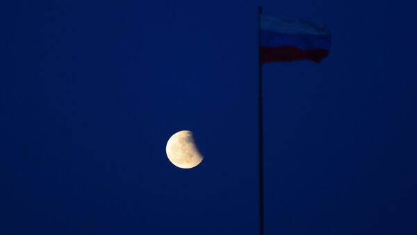 Лунное затмение в регионах России - Sputnik Армения