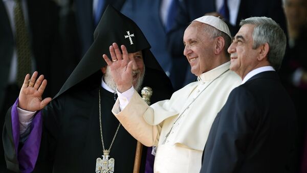 Папа Римский Франциск I с президентом Армении Сержем Саргсяном и Католикосом Гарегином II - Sputnik Армения