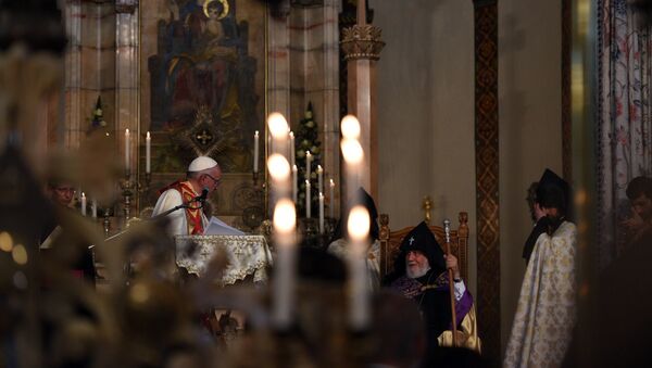 Папа Римский Франциск I и Католикос Гарегин II в Первопрестольном Св. Эчмиадзине - Sputnik Армения