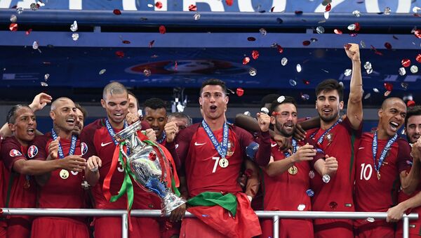 Сборная Португалии по футболу стала чемпионом Европы - Sputnik Армения