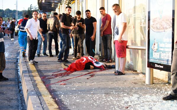 Жертвы среди граждан в Стамбуле после попытки переворота. - Sputnik Армения
