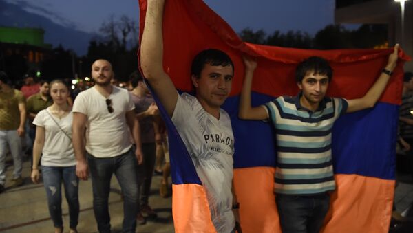 Шествие гражданских активистов в Ереване - Sputnik Армения