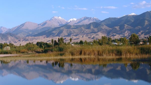 Озеро Иссык-Куль Озеро Иссык-Куль - Sputnik Армения