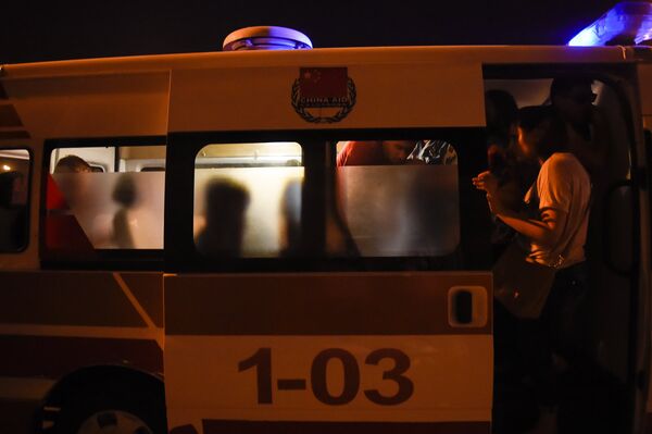 Разгон демонстрантов в Сари тахе. Машина скорой помощи - Sputnik Армения