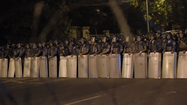 Полиция на проспекте Баграмяна - Sputnik Արմենիա