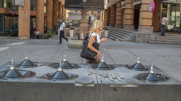 Ереван никому не даст засохнуть: феномен уличных фонтанчиков - Sputnik Արմենիա