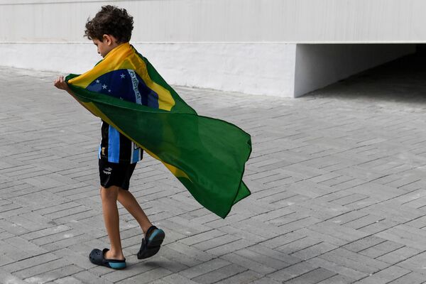 Юный бразильский болельщик в Олимпийском парке в Рио-де-Жанейро - Sputnik Армения