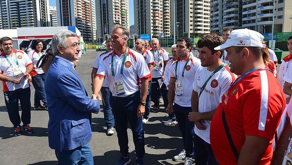 Серж Саргсян на встрече со спортсменами и тренерами сборной Армении - Sputnik Армения
