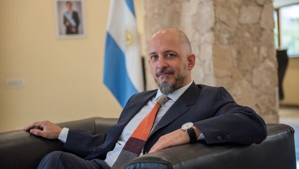 Посол Аргентины в Армении Гонсало Уриолабеитиа - Sputnik Արմենիա