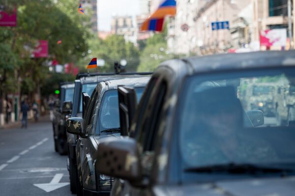 Հայաստանի անկախության 25–ամյակին նվիրված շքերթի առաջին փորձը Հայաստանի անկախության 25–ամյակին նվիրված շքերթի առաջին փորձը - Sputnik Արմենիա