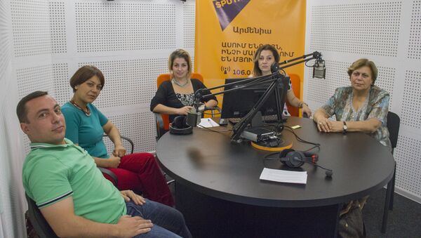 Мгер Манукян, Гаяне Авагян, Сусанна Мкртчян в гостях у радио Sputnik Армения - Sputnik Արմենիա