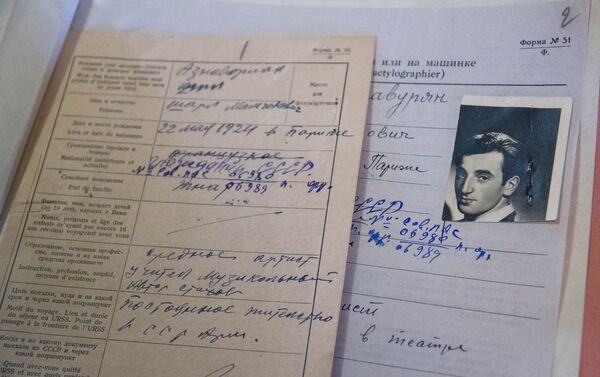 Национальный архив. Документы семьи Шарля Азнавура - Sputnik Армения