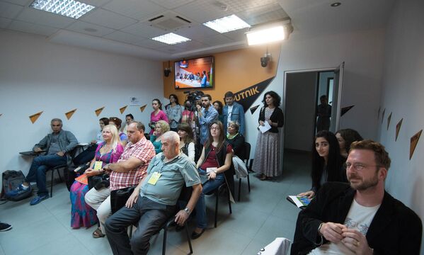 Пресс-коференция участников фестиваля Литературный ковчег - Sputnik Армения