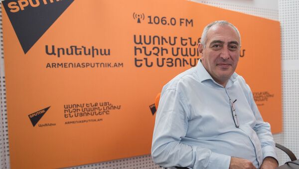 Карен Кочарян в гостях у радио Sputnik Армения - Sputnik Արմենիա