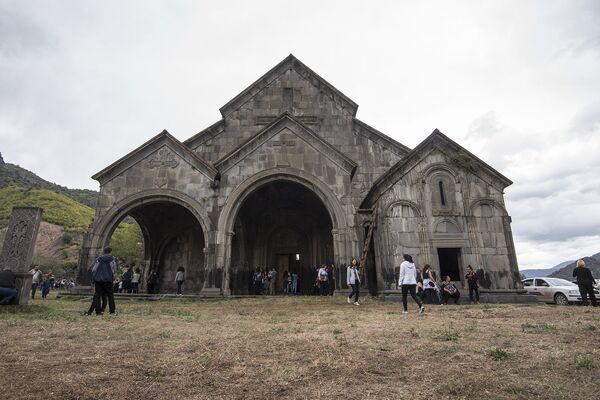 Храм Святой Богородицы в Ахтале, Лорийская область Армении Храм Святой Богородицы в Ахтале, Лорийская область Армении - Sputnik Արմենիա