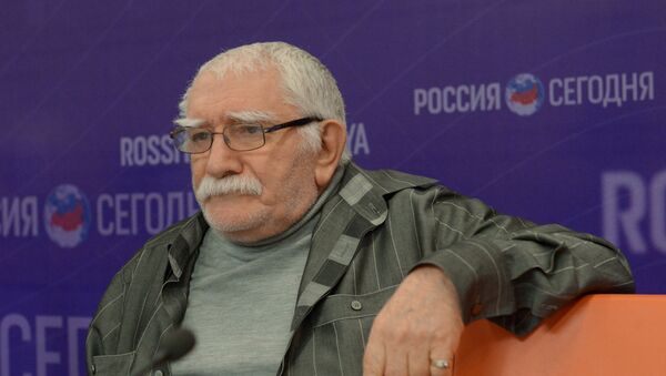 известный российский и советский актер театра и кино Армен Джигарханян известный российский и советский актер театра и кино Армен Джигарханян - Sputnik Արմենիա