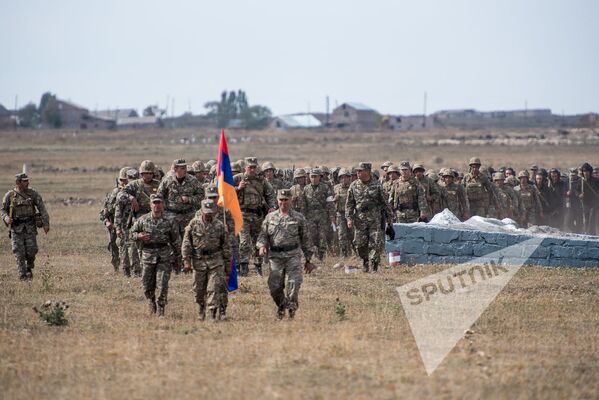 Հայկական ԶՈՒ ստորաբաժանումների և ռուսական 102-րդ ռազմակայանի զինվորականների համատեղ վարժանքներ - Sputnik Արմենիա