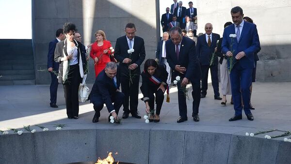 Анн Идальго посетила мемориал жертв Геноцида Армян - Sputnik Армения