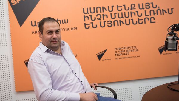 Эдуард Калантарян в гостях у радио Sputnik Армения - Sputnik Արմենիա